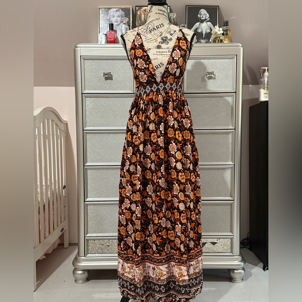 VICI Enterprises Floral Maxi Dress - Black and Orange Brown Medium